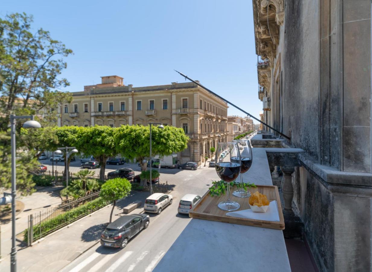 Anime Bed&Breakfast Syracuse Bagian luar foto