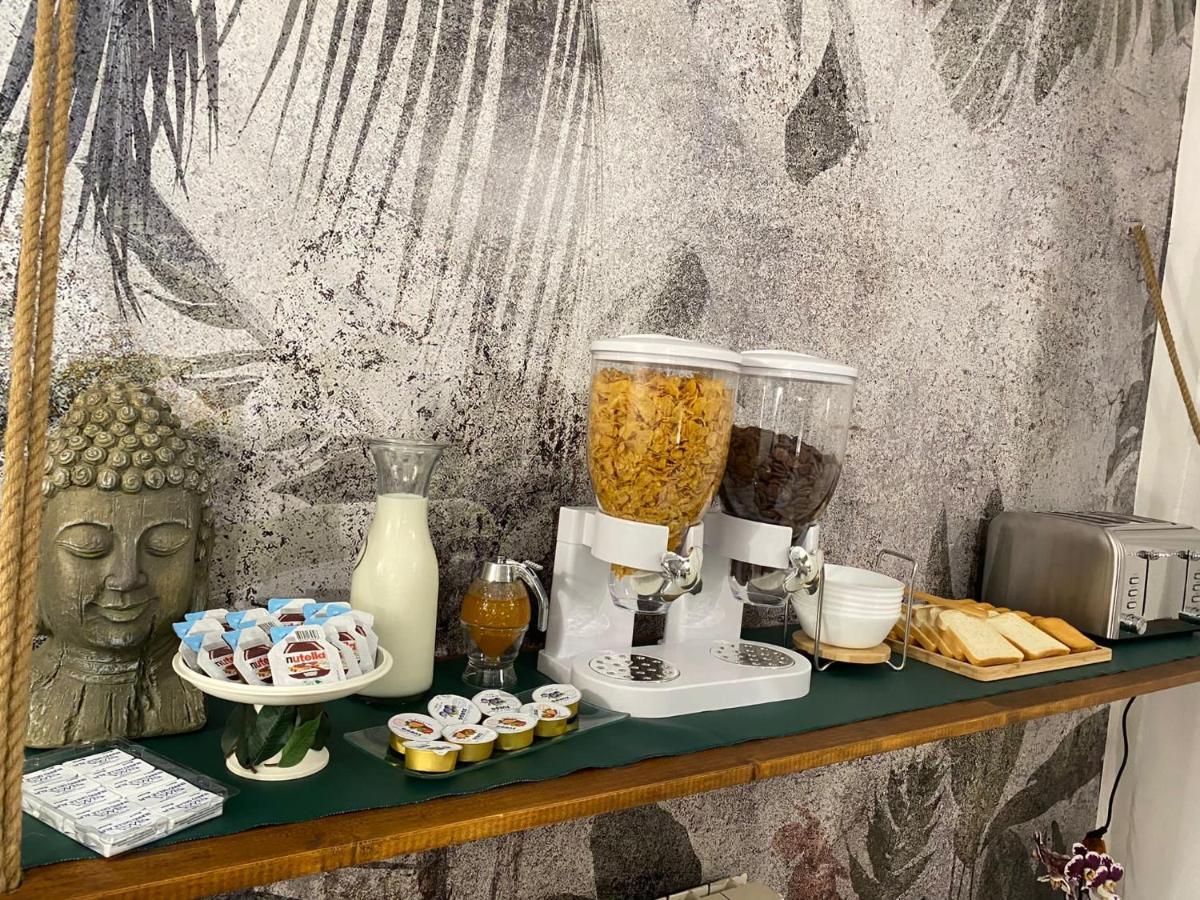 Anime Bed&Breakfast Syracuse Bagian luar foto