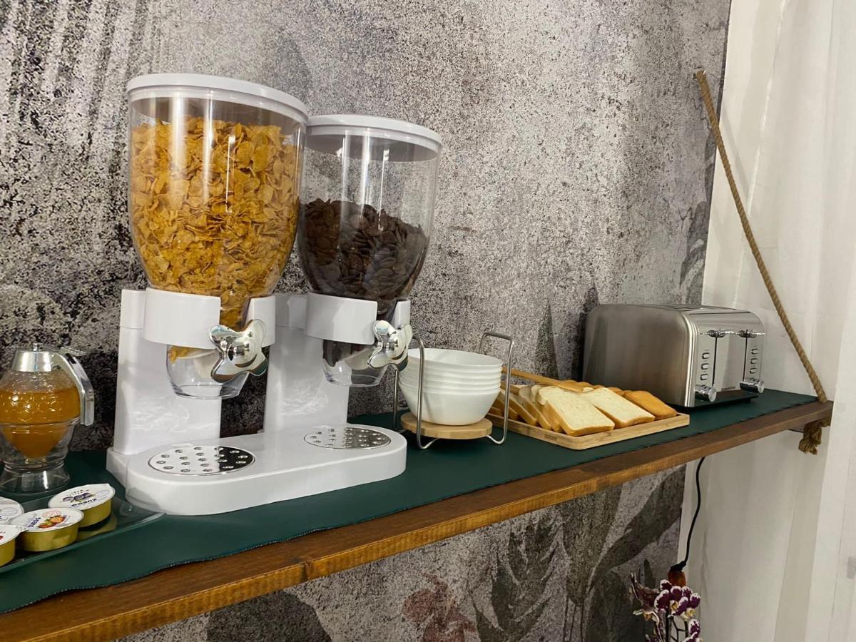 Anime Bed&Breakfast Syracuse Bagian luar foto